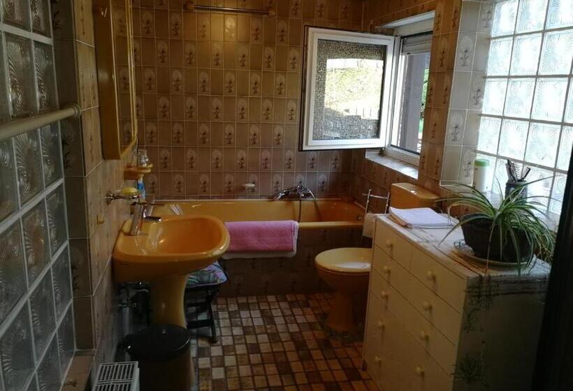 ホテル Gasthaus Hochwald