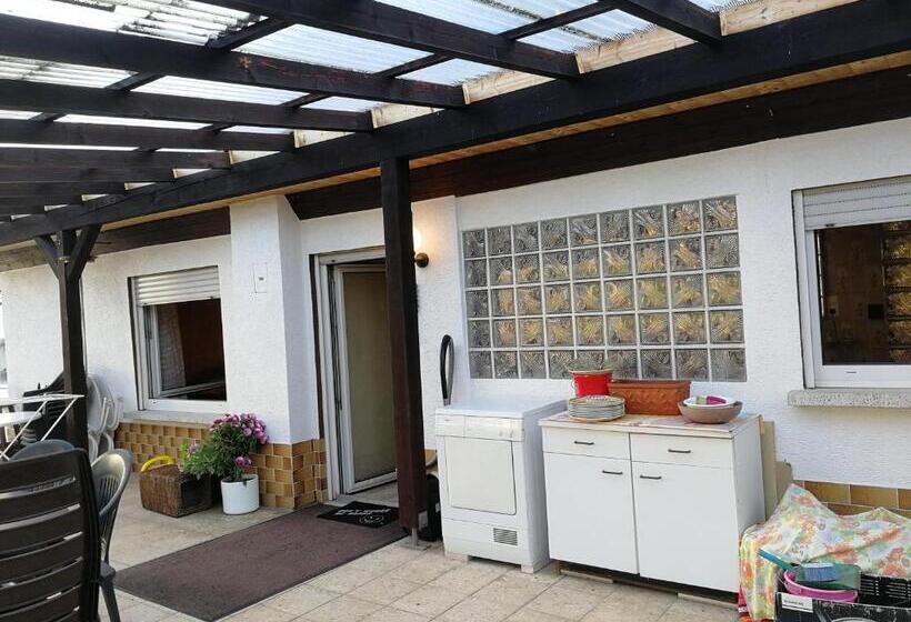 ホテル Gasthaus Hochwald