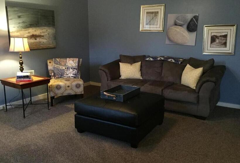 فندق Guesthouse Cannon Beach