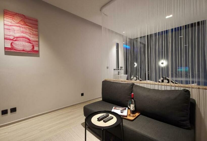 هتل Innluxphuket