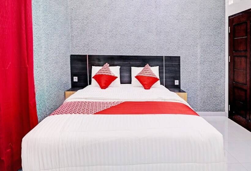 בית מלון כפרי Oyo 91203 Naufal Residence Syariah