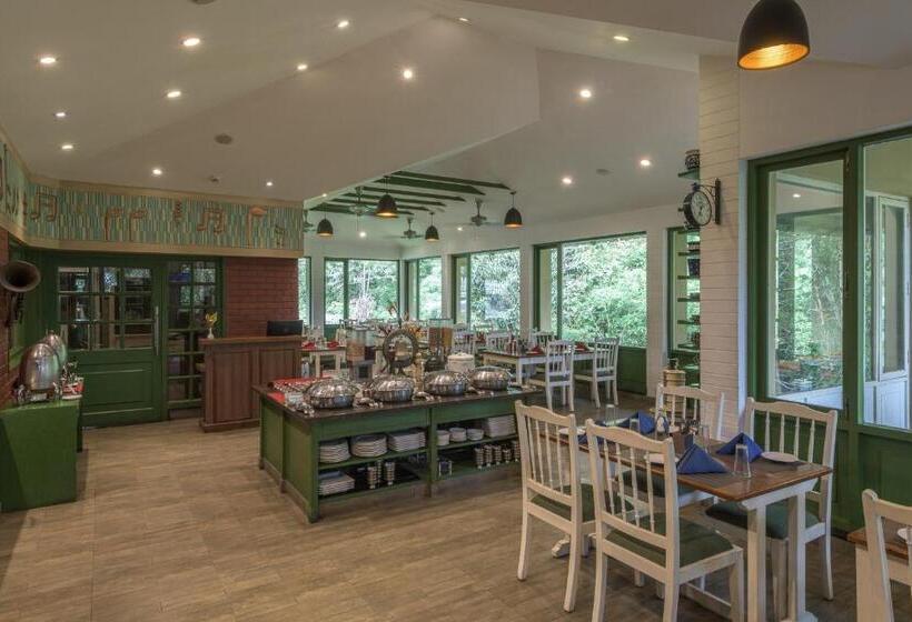 リゾートホテル Club Mahindra Mount Serene, Munnar