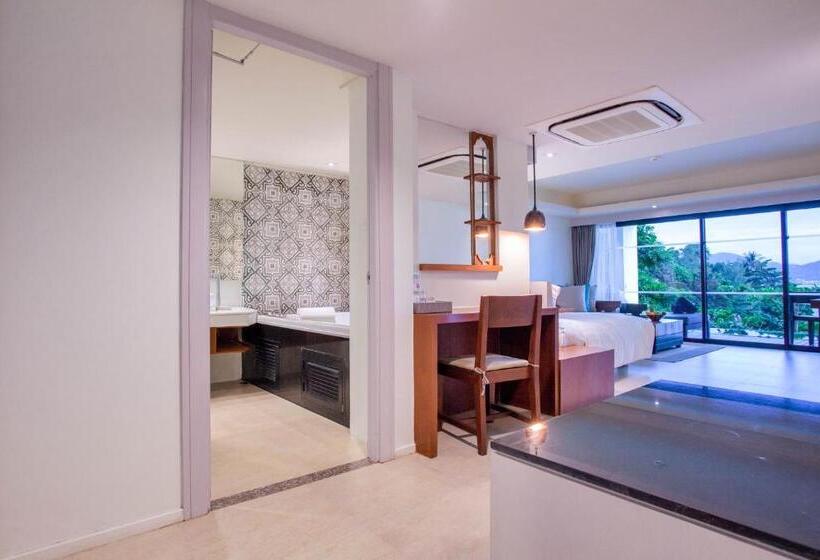 استراحتگاه Zenmaya Oceanfront Phuket, Trademark Collection By Wyndham