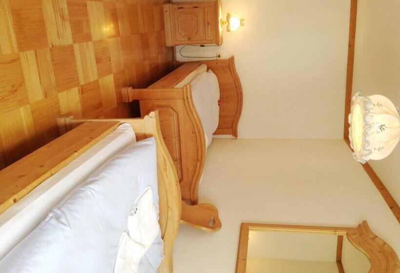 ユースホステル Frühstückspension Zur Post Reisinger Kg St Oswald