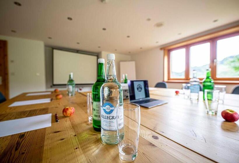 ユースホステル Gasthaus Rössli