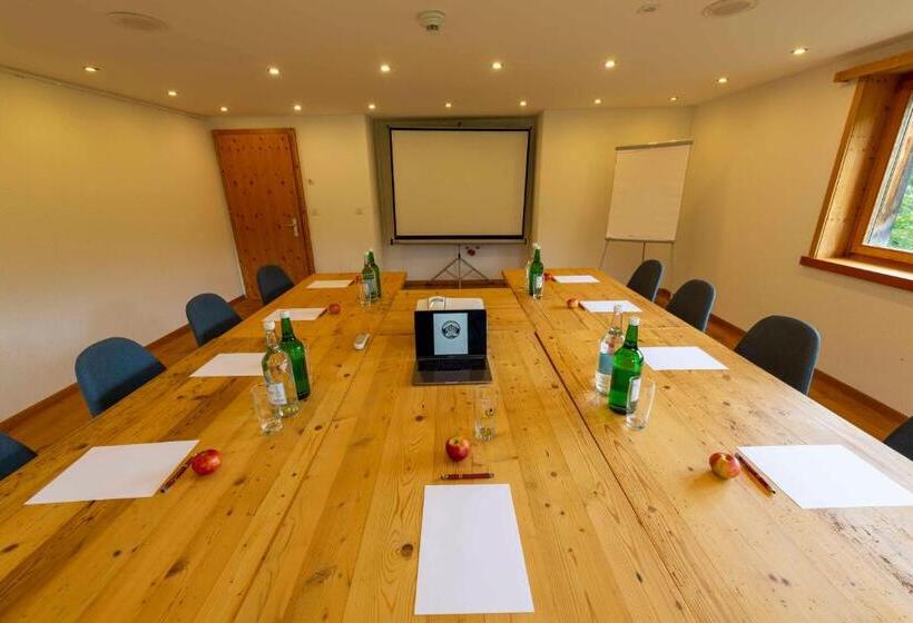 ユースホステル Gasthaus Rössli