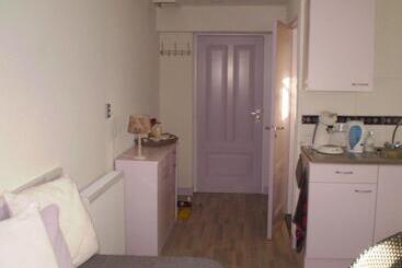 تختخواب و صبحانه Bed En Breakfast Dirosa