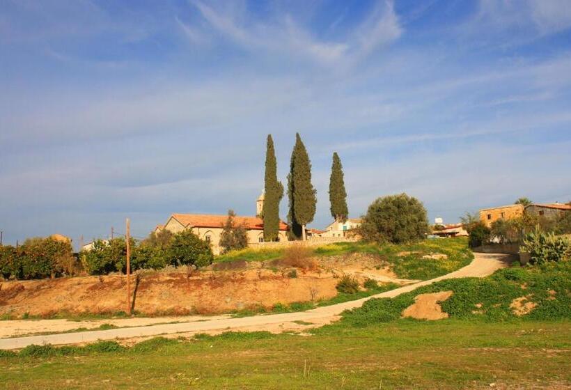 مبيت وإفطار Aperanti Agrotourism