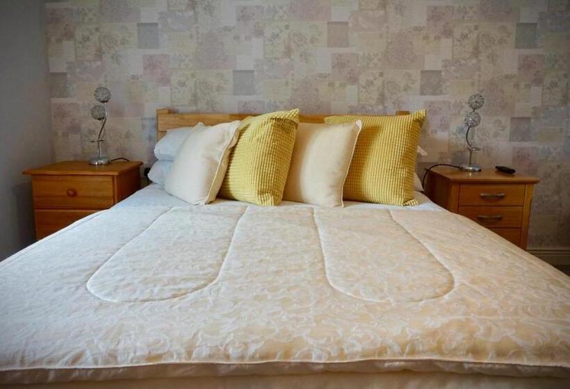 مبيت وإفطار Cartron House