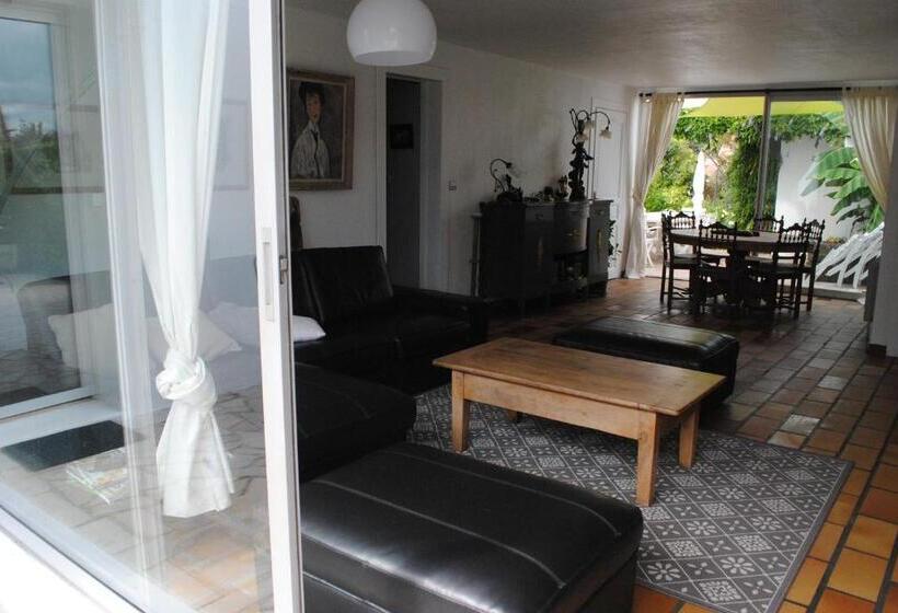 تختخواب و صبحانه Chambres D Hôtes La Tribu