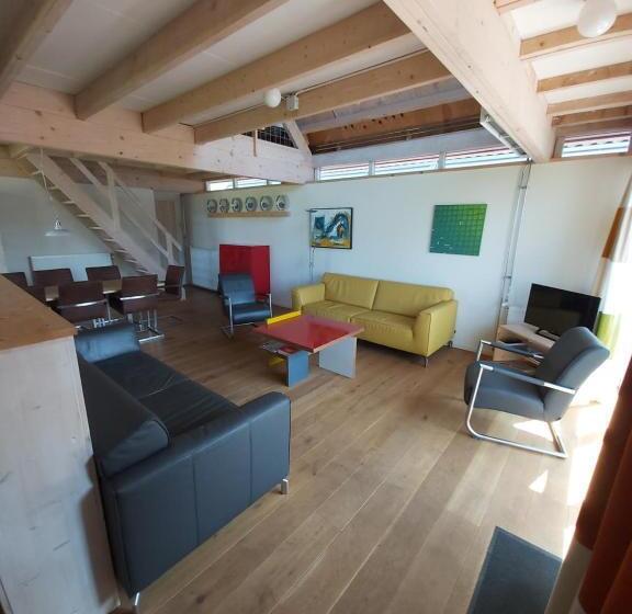 مبيت وإفطار Gastopstal