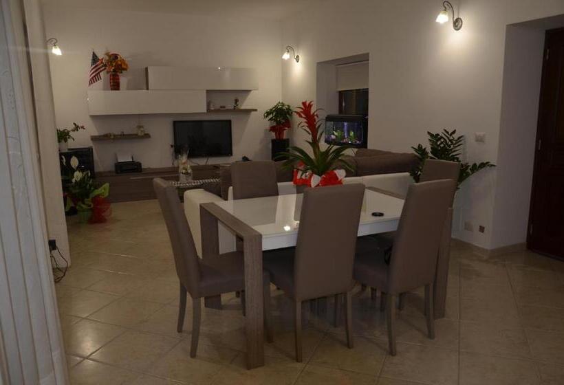 مبيت وإفطار La Tana Delle Lepri