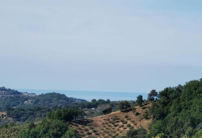 مبيت وإفطار Mansarda Fiorita