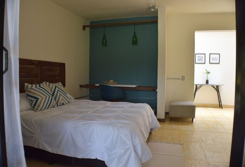 فندق Finca Del Pomar