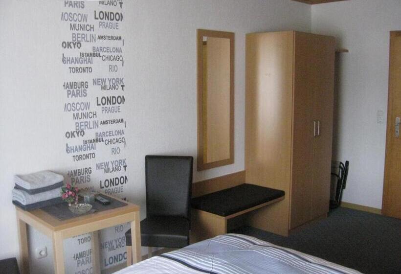 ペンション Gasthaus Am Brunnen