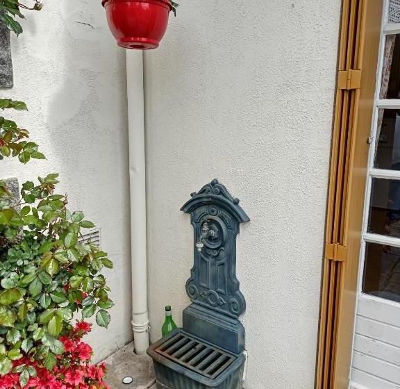 膳宿费 La Clôture