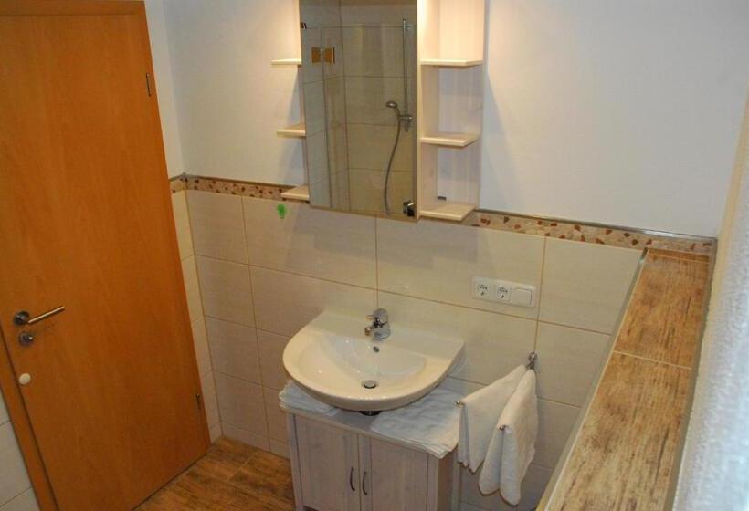 ペンション Weingut Berweiler