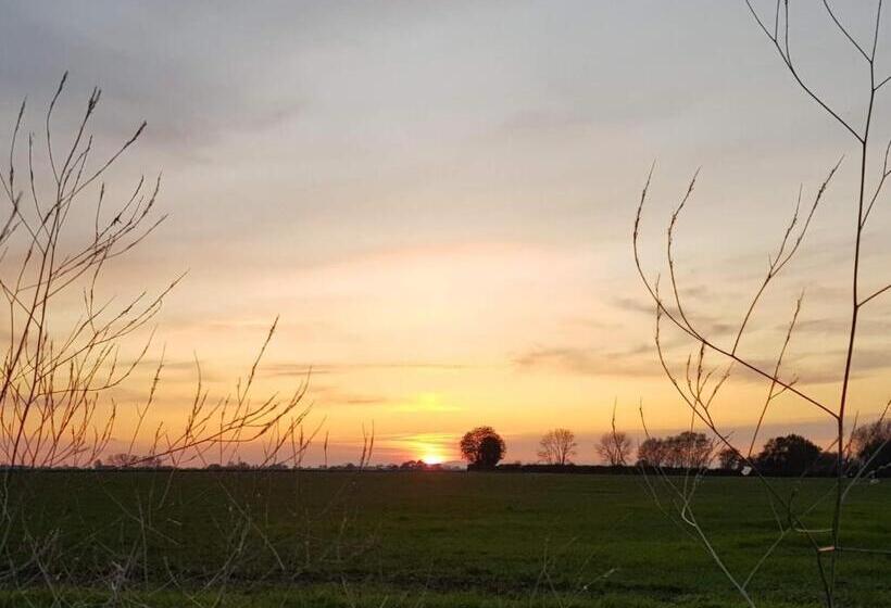 住宿加早餐 Au Soleil Vert Chambre De Charme Avec Spa Et Sauna Privés