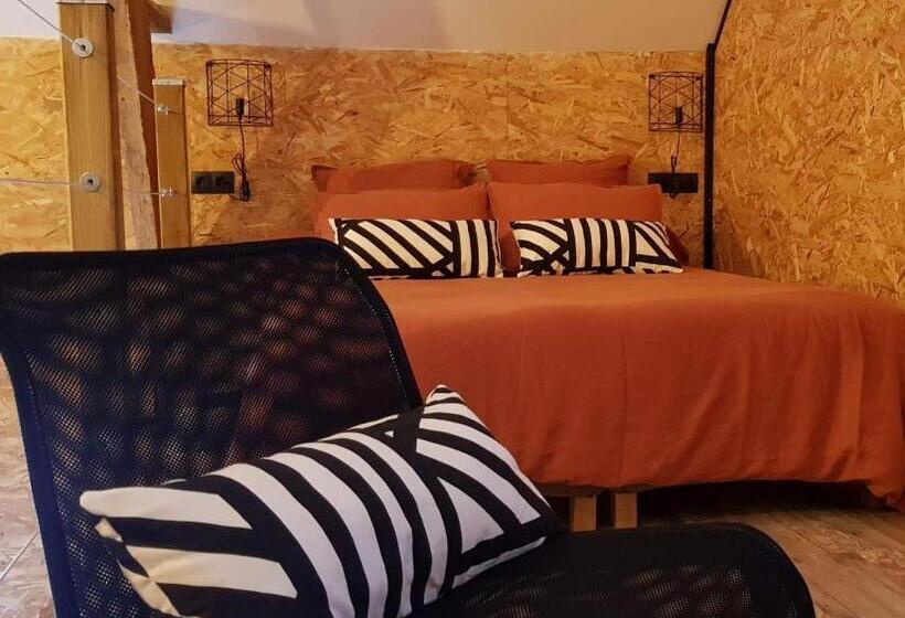 住宿加早餐 Au Soleil Vert Chambre De Charme Avec Spa Et Sauna Privés