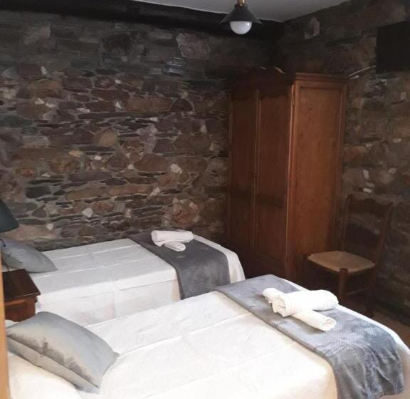 مبيت وإفطار Casa Quiroga