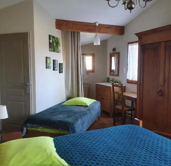 ベッドアンドブレックファースト Chambres D Hôtes Le Bois Des Frênes
