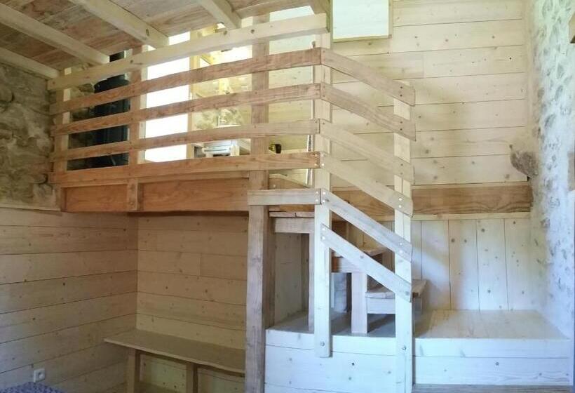 مبيت وإفطار Chambres D`hôtes Le Plessis à Broye