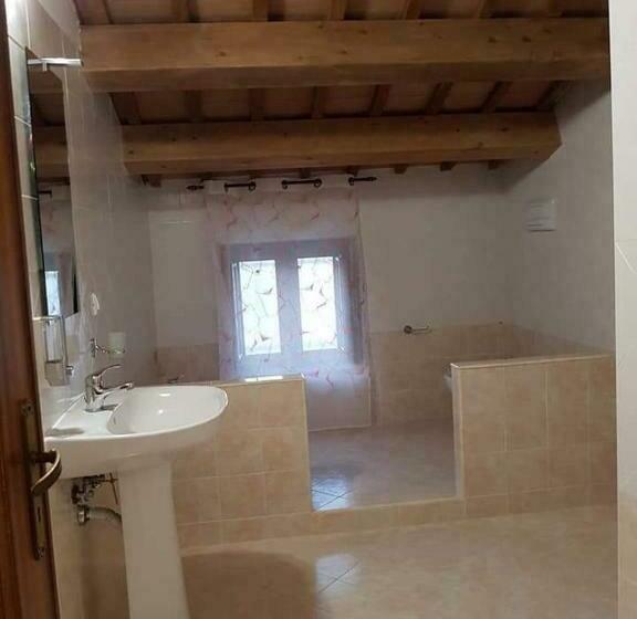 مبيت وإفطار L Oasi Di Rosi   Affittacamere