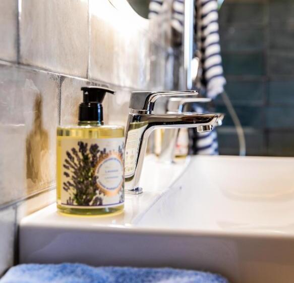 Bed and Breakfast Les Yourtes De Provence