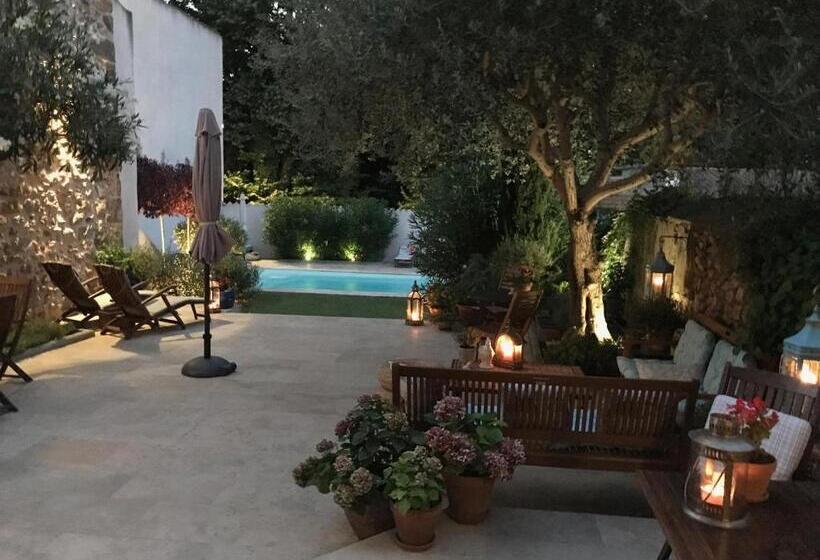 ベッドアンドブレックファースト Maison La Vie Est Belle