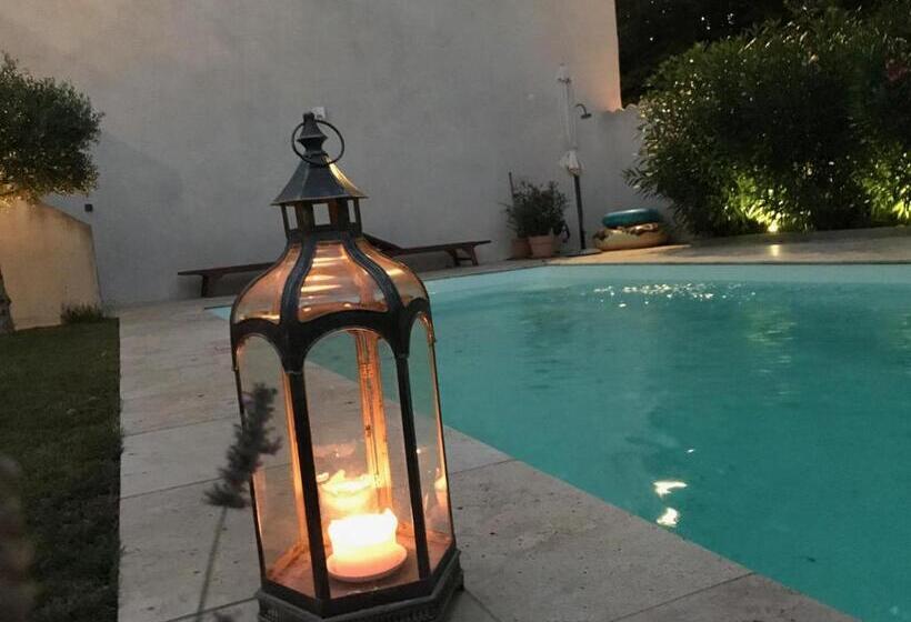 ベッドアンドブレックファースト Maison La Vie Est Belle