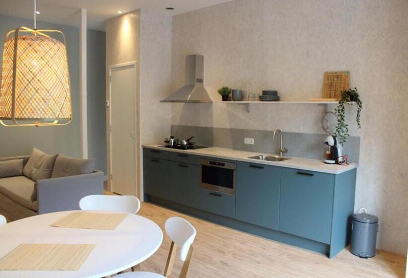 مبيت وإفطار Veldzicht Metslawier