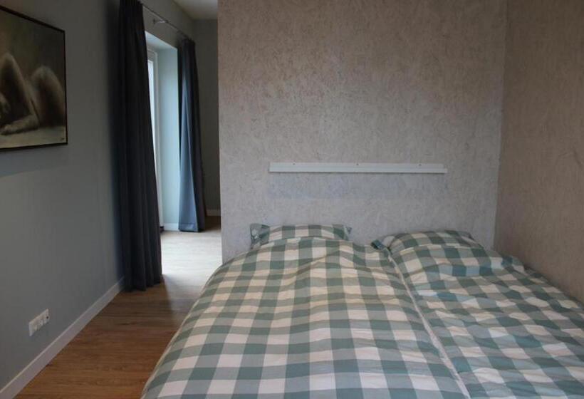 مبيت وإفطار Veldzicht Metslawier