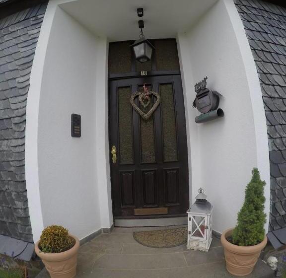 مبيت وإفطار Zum Alten Pfarrhaus