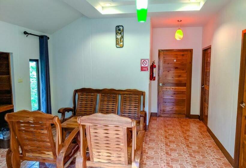 Hotel วังผา ชาเล่ต์ รีสอร์ท