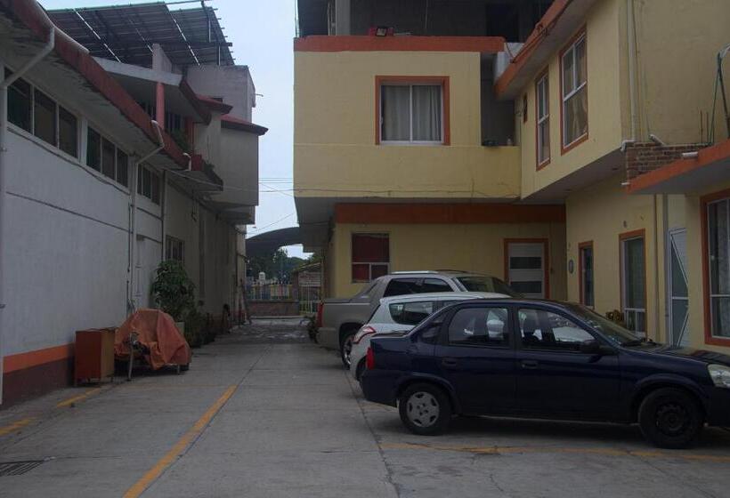 فندق Oyo  Trigos De Oro