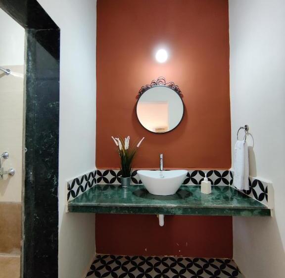 فندق Roy S Nature Nest   Farm Stay Near Malshej Ghats