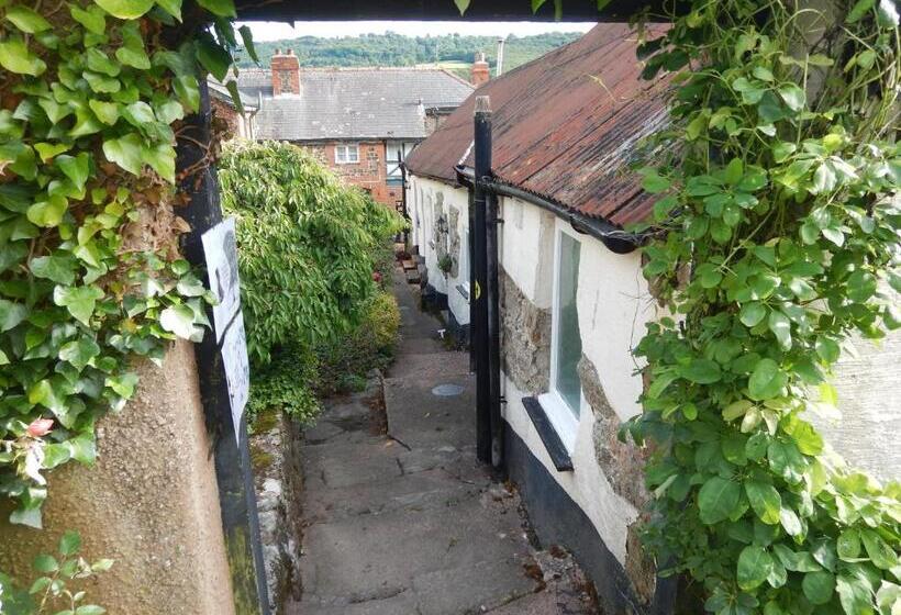 호텔 The Royal Oak Inn