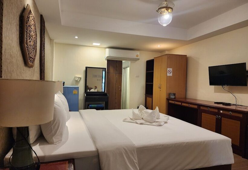 Kim Hotel At Bangplong