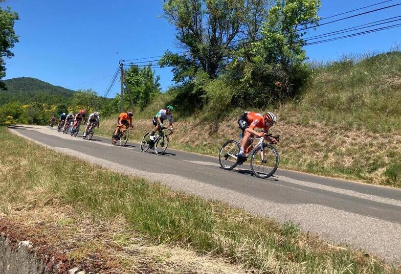 ペンション Les Deux Chevaux Chambres D’hôtes