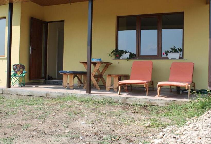 פנסיון Malavi Guest House Krasen! Comfort&clean!