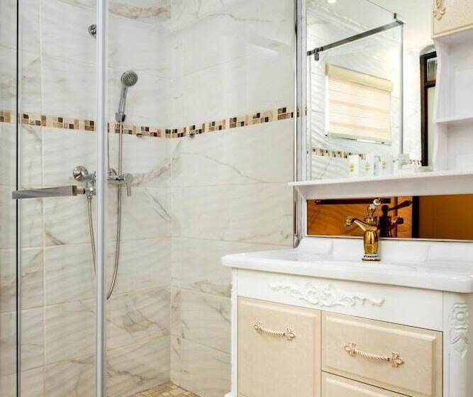 ペンション Selamod Village Guest House