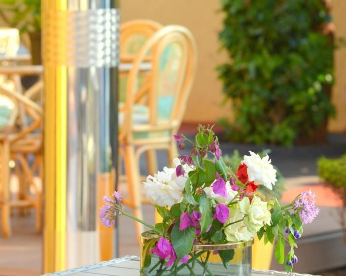 ペンション Selamod Village Guest House