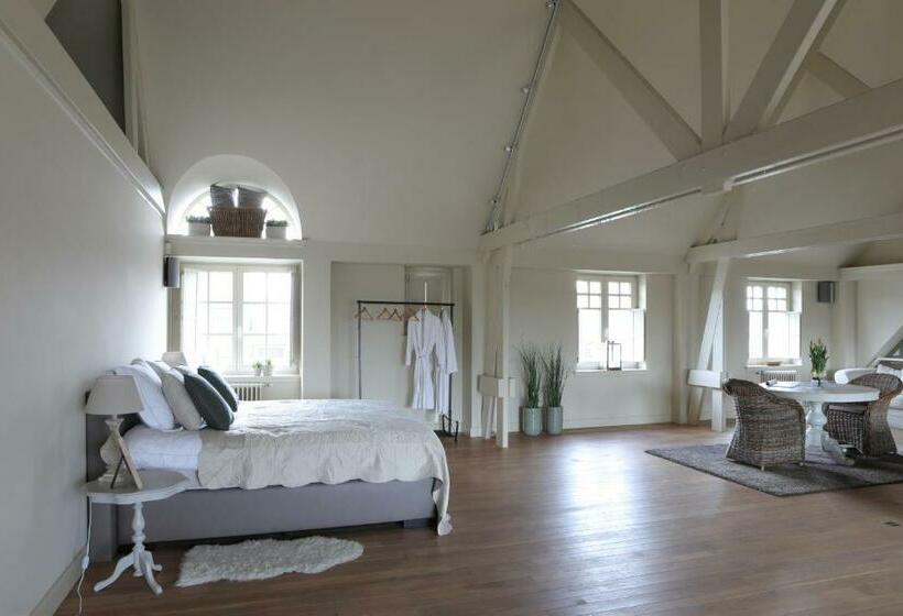 پانسیون The Loft