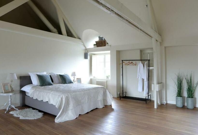 پانسیون The Loft