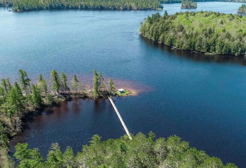 پانسیون White Pine Camp