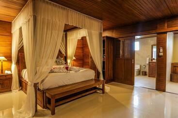Bb Resort Villa And Spa