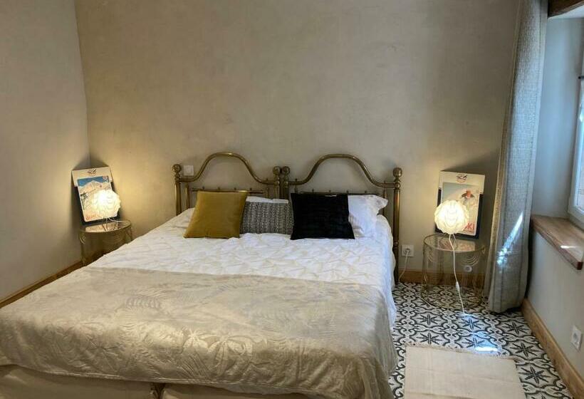Bed and Breakfast Domaine De Combe Beluze