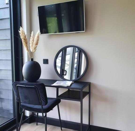 مبيت وإفطار Hippe Schuur