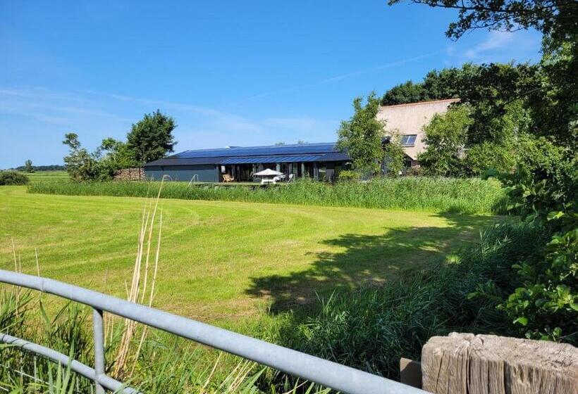 مبيت وإفطار Hippe Schuur