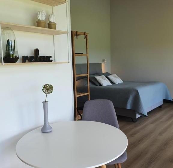 مبيت وإفطار Hippe Schuur